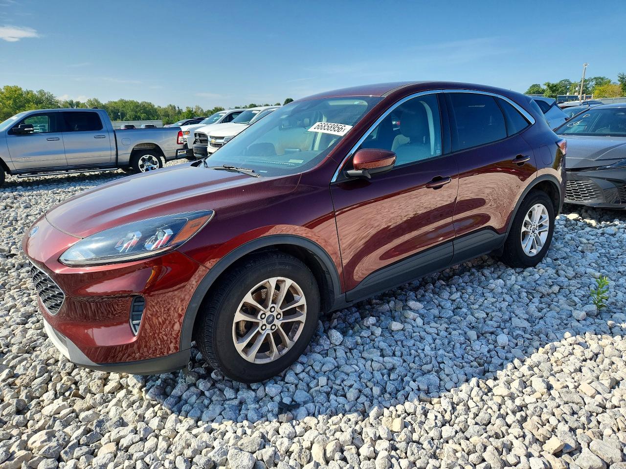 Photo of the 2021 FORD ESCAPE SE