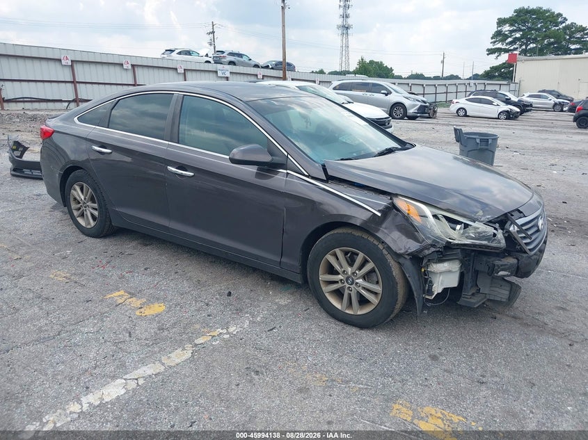 Photo of the 2016 HYUNDAI SONATA SE