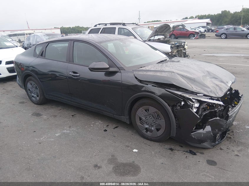 Photo of the 2026 KIA K4 LX