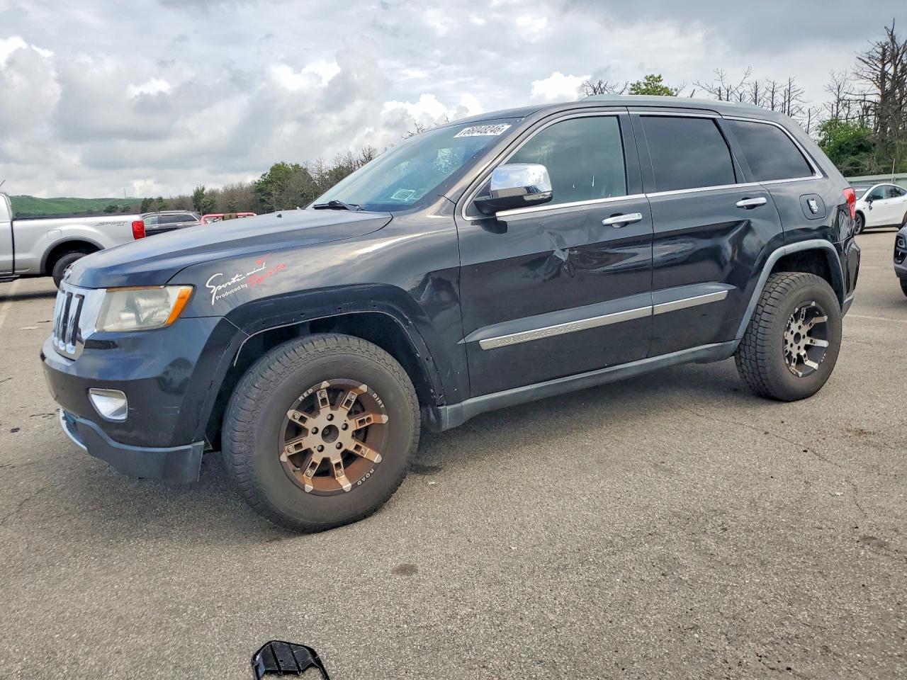 Photo of the 2011 JEEP GRAND CHEROKEE LIMITED