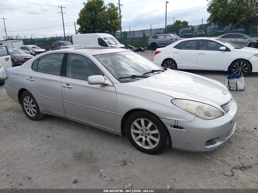 Photo of the 2004 LEXUS ES 330