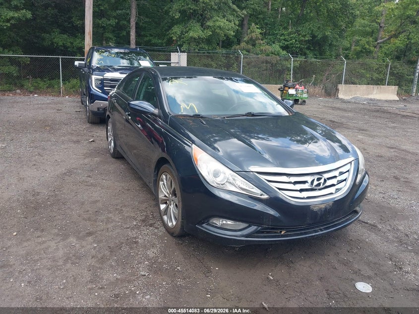 Photo of the 2011 HYUNDAI SONATA SE