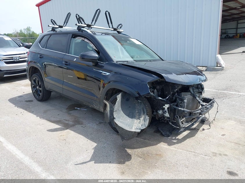 Photo of the 2023 VOLKSWAGEN TAOS 1.5T SE