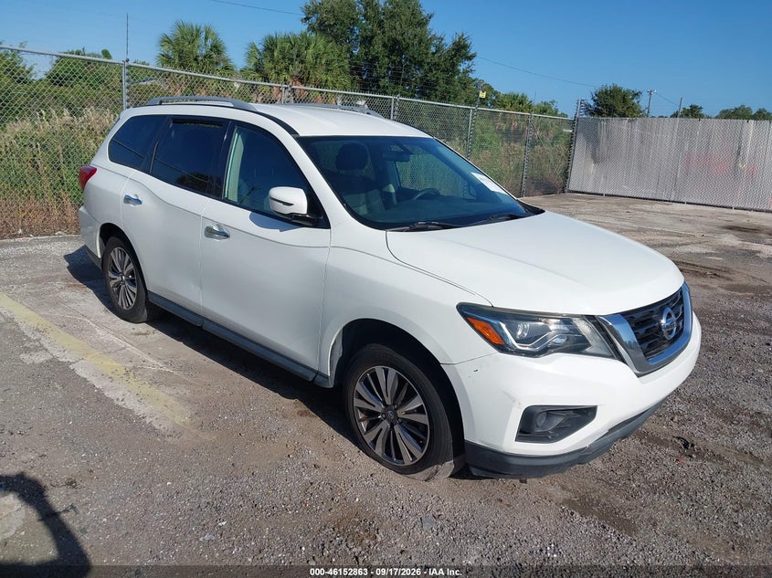 Photo of the 2018 NISSAN PATHFINDER S