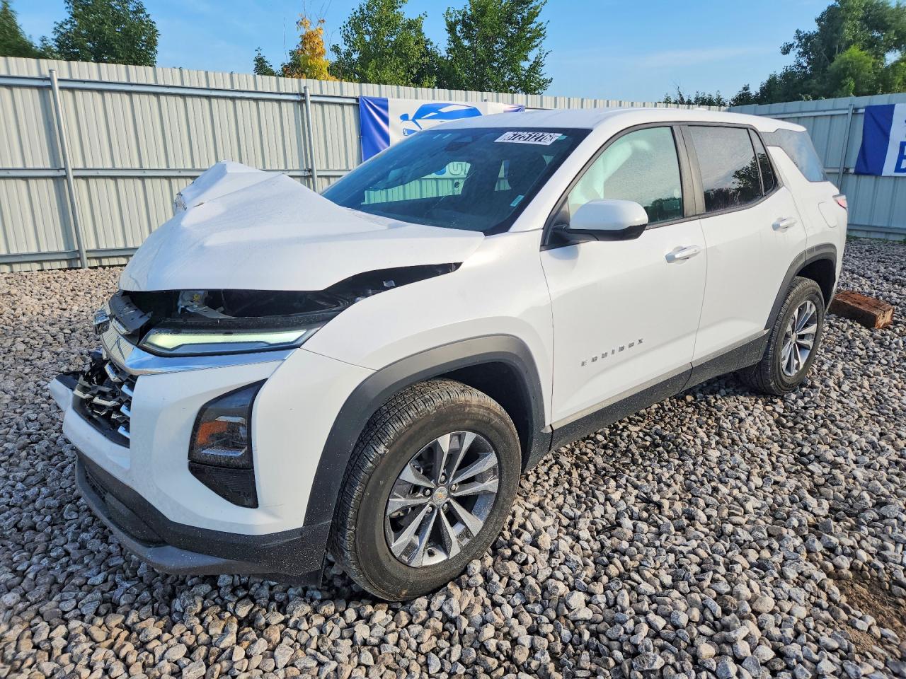 Photo of the 2026 CHEVROLET EQUINOX LT