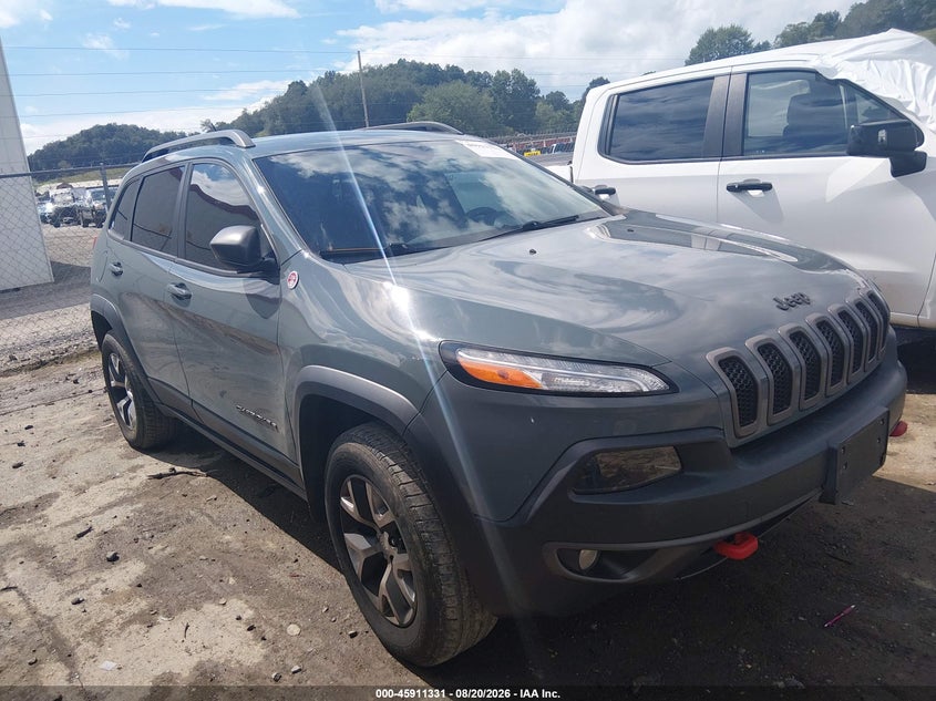 Photo of the 2015 JEEP CHEROKEE TRAILHAWK