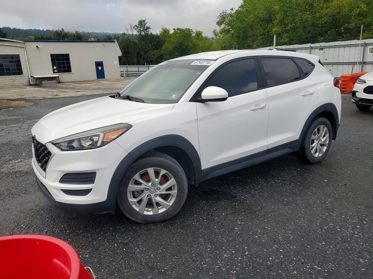Photo of the 2020 HYUNDAI TUCSON SE