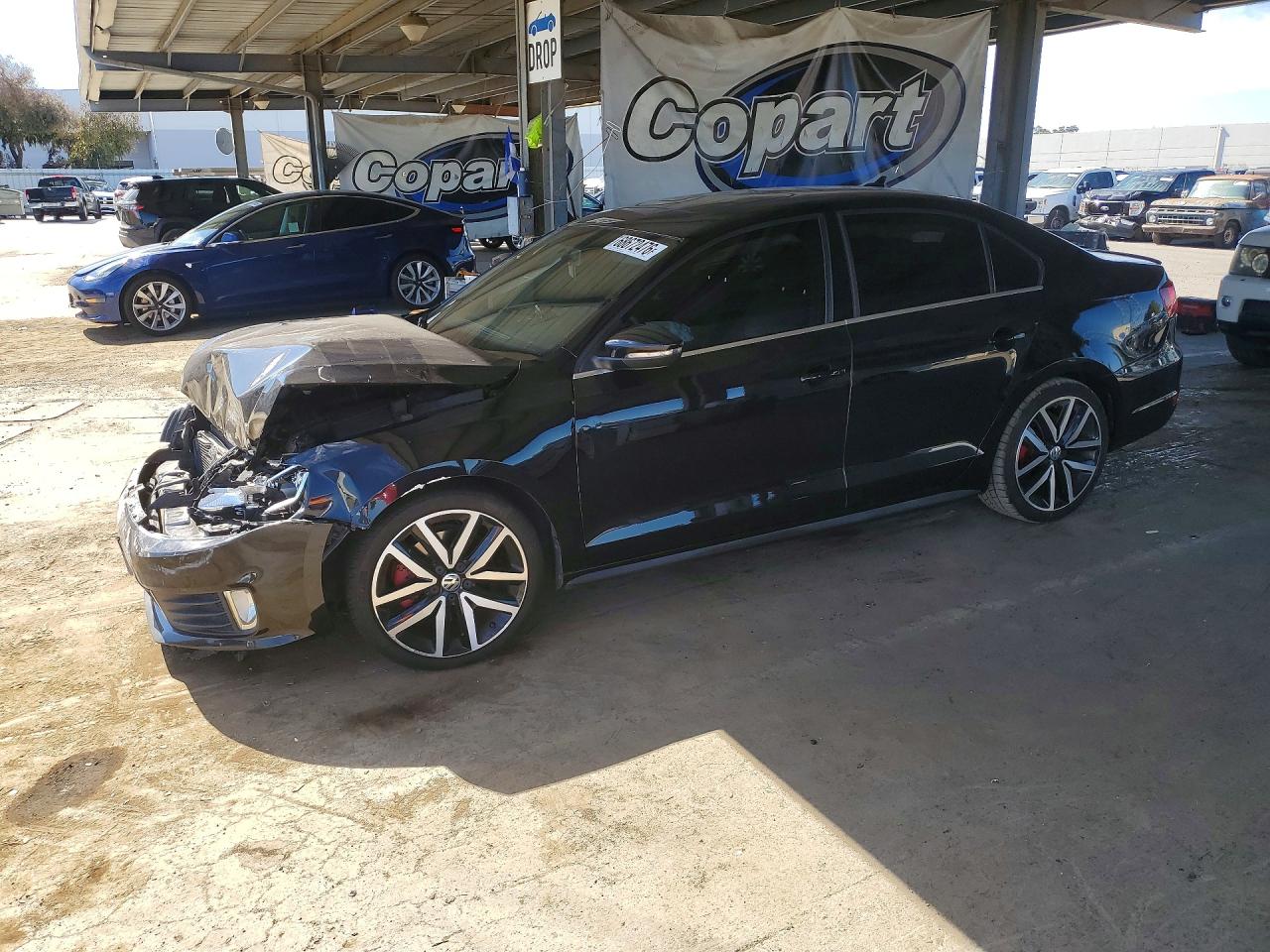 Photo of the 2013 VOLKSWAGEN JETTA GLI