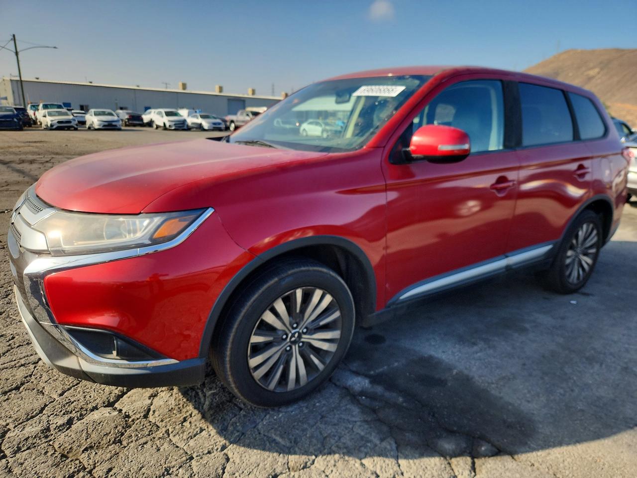Photo of the 2019 MITSUBISHI OUTLANDER SE