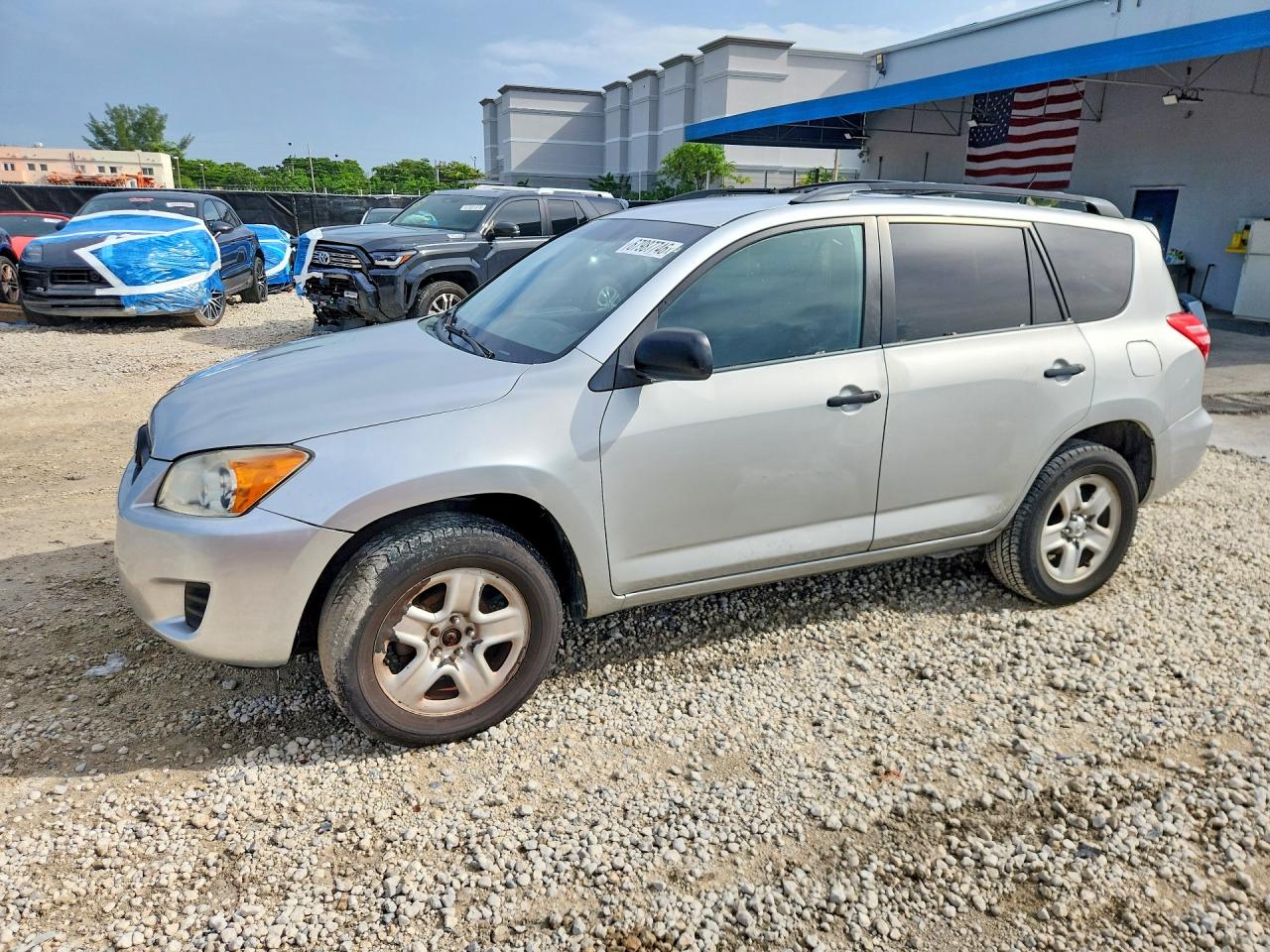 Photo of the 2011 TOYOTA RAV4 BASE