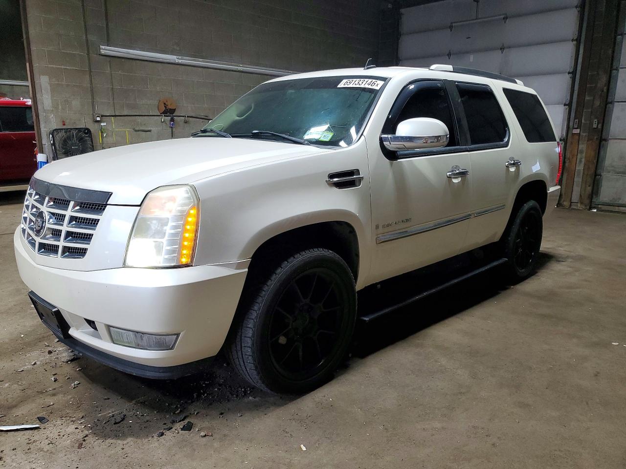 Photo of the 2007 CADILLAC ESCALADE LUXURY