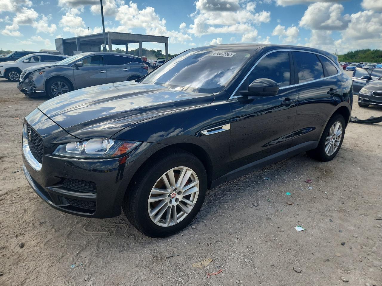 Photo of the 2020 JAGUAR F-PACE PRESTIGE
