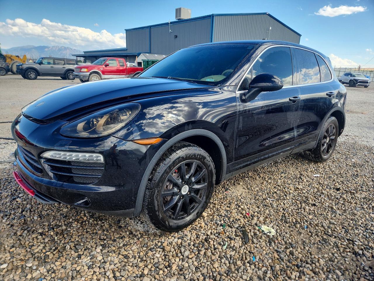 Photo of the 2012 PORSCHE CAYENNE