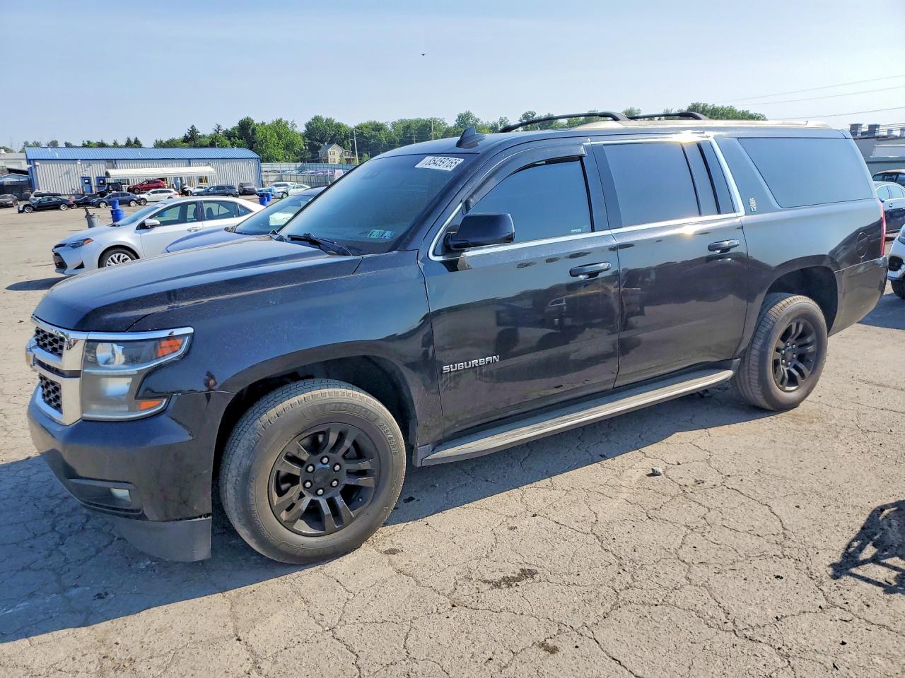 Photo of the 2018 CHEVROLET SUBURBAN K1500 LT