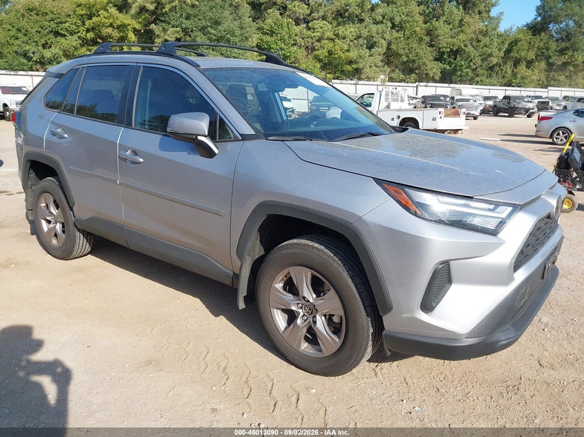 Photo of the 2025 TOYOTA RAV4 XLE