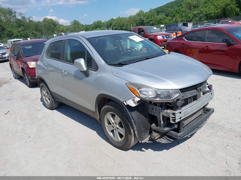 Photo of the 2017 CHEVROLET TRAX LS