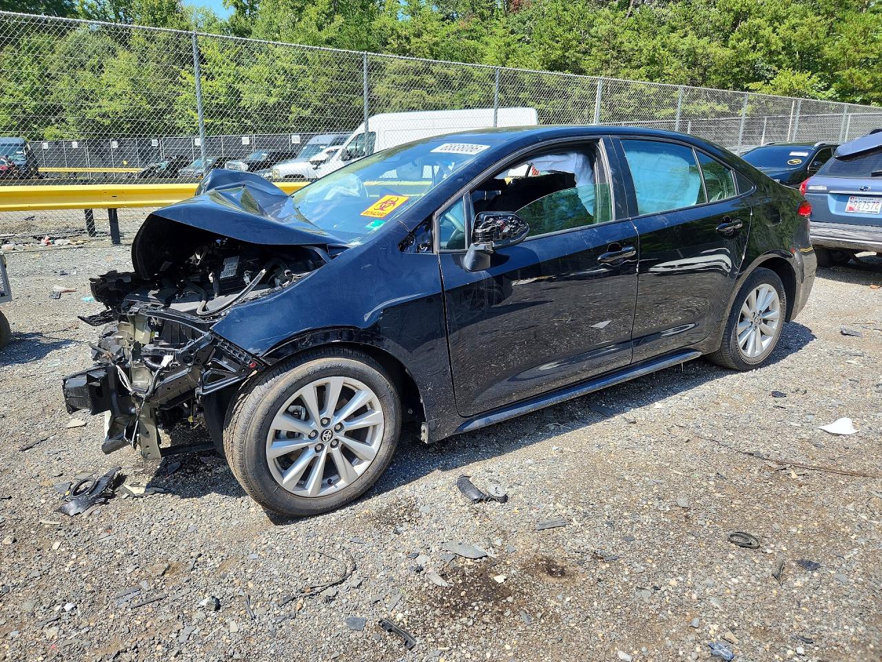 Photo of the 2025 TOYOTA COROLLA LE