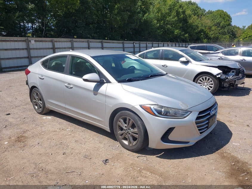 Photo of the 2018 HYUNDAI ELANTRA SEL