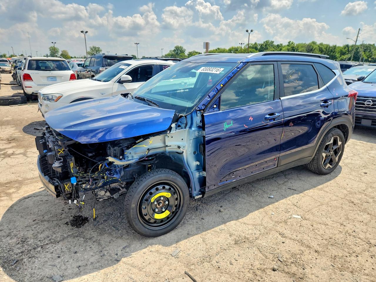 Photo of the 2024 KIA SELTOS EX