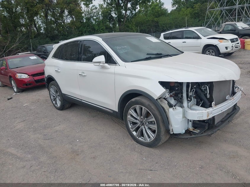Photo of the 2016 LINCOLN MKX RESERVE