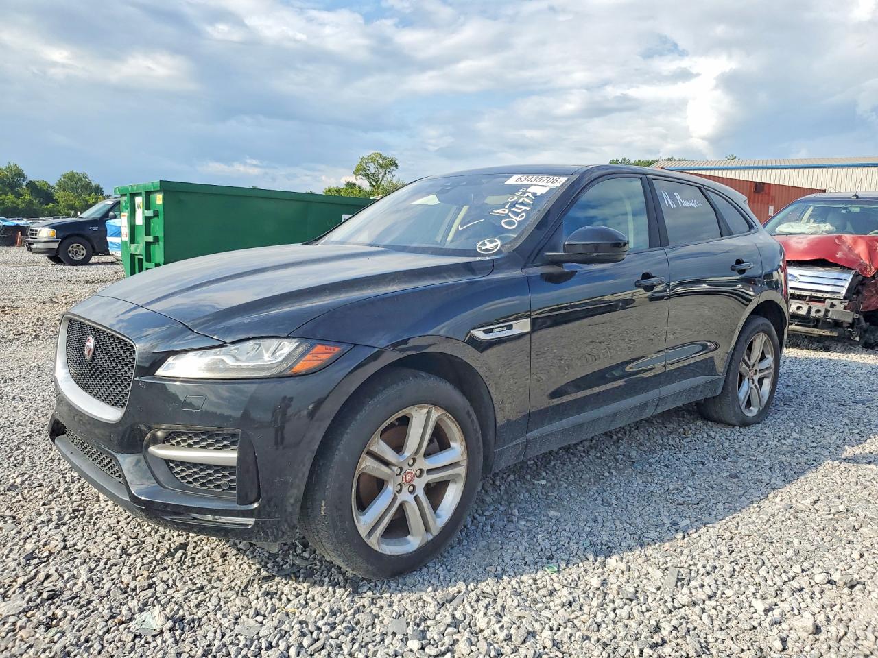 Photo of the 2017 JAGUAR F-PACE R - SPORT