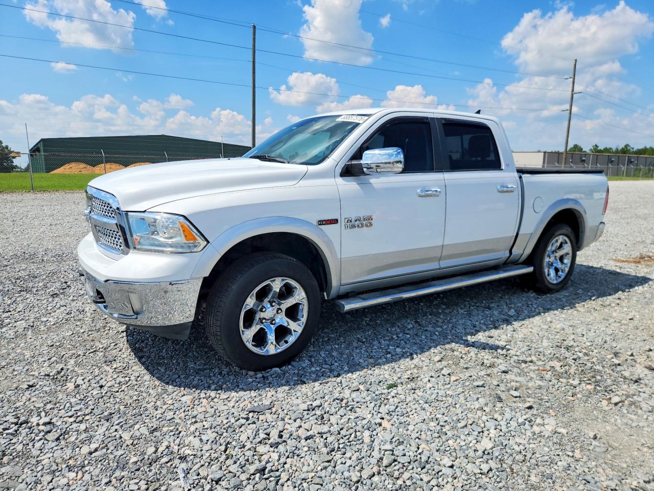 Photo of the 2016 RAM 1500 LARAMIE