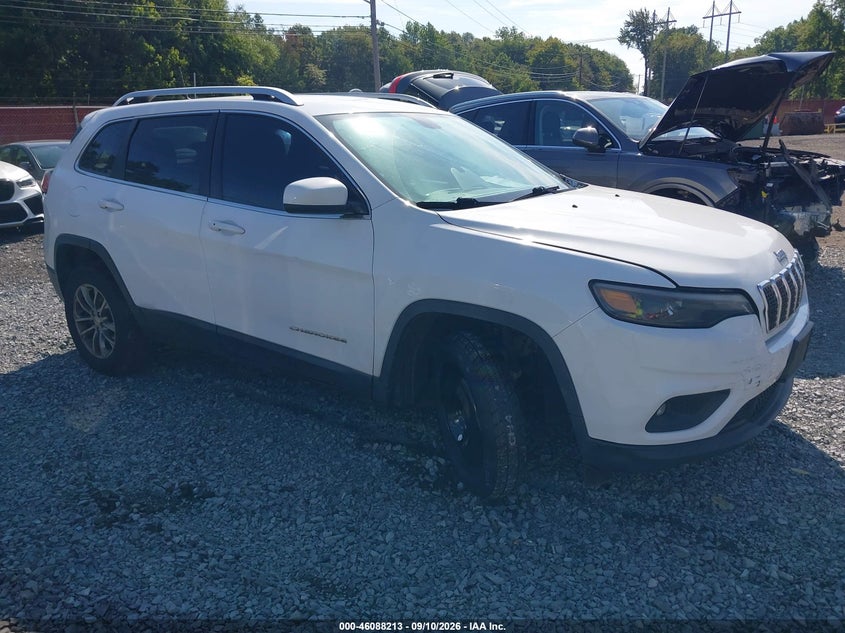 Photo of the 2019 JEEP CHEROKEE LATITUDE PLUS 4X4