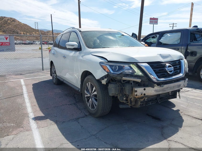Photo of the 2019 NISSAN PATHFINDER S