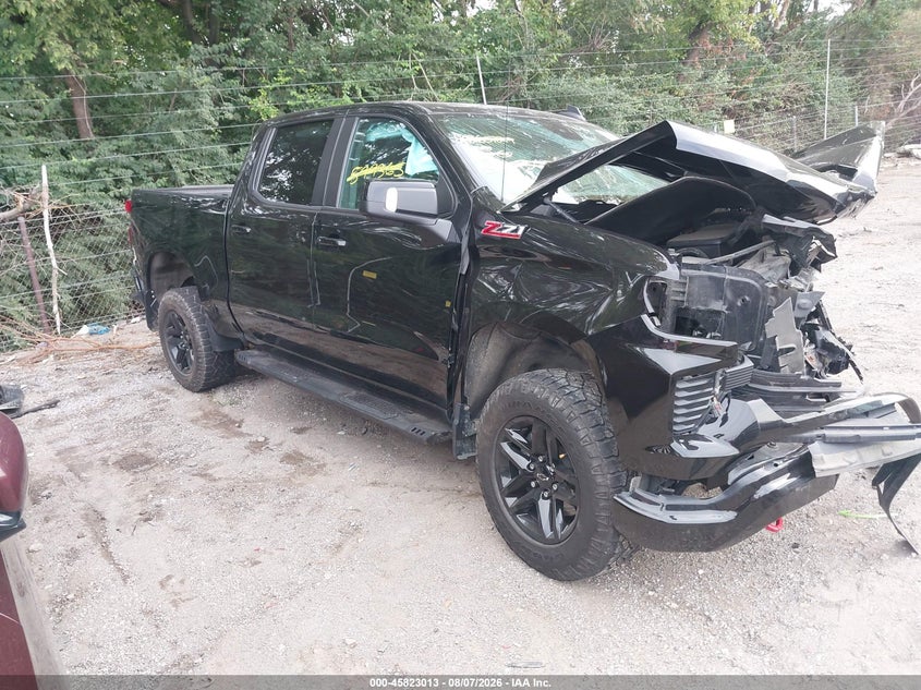 Photo of the 2022 CHEVROLET SILVERADO 1500 4WD SHORT BED LT TRAIL BOSS