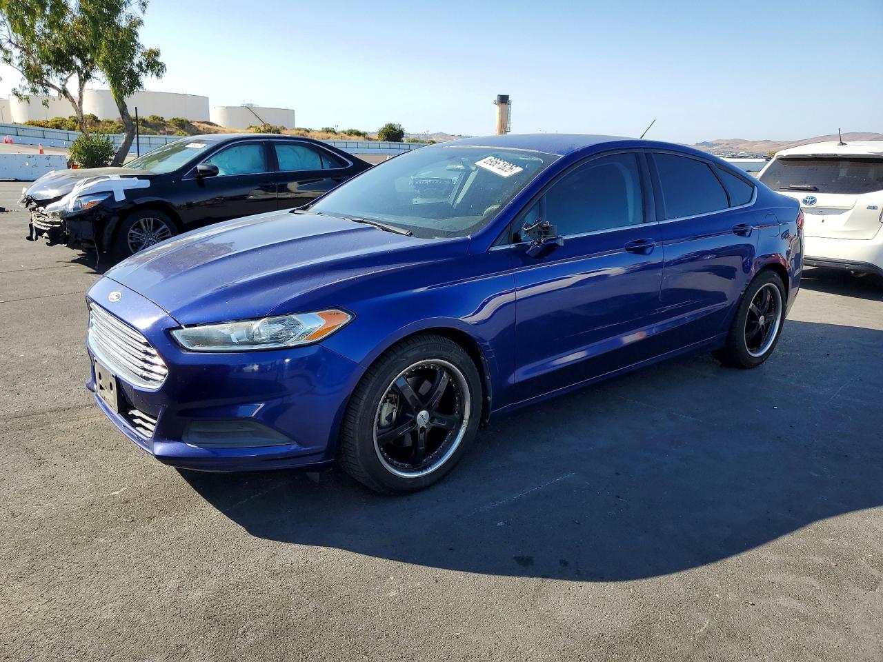 Photo of the 2013 FORD FUSION SE