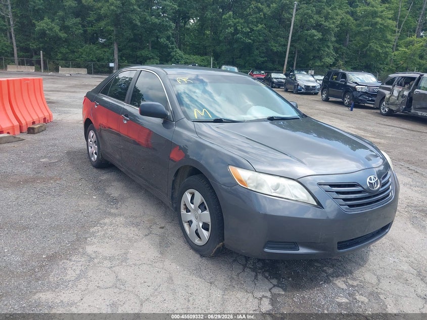 Photo of the 2009 TOYOTA CAMRY LE