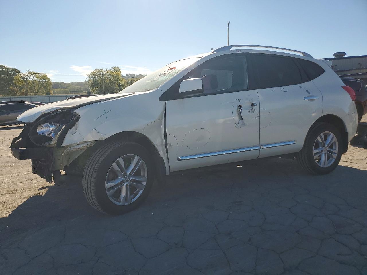 Photo of the 2012 NISSAN ROGUE S