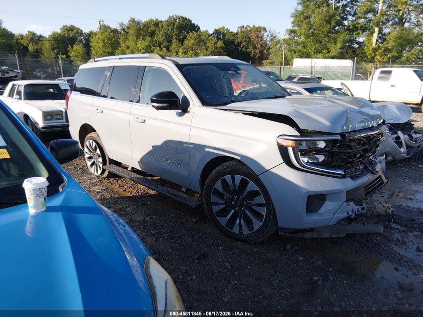 Photo of the 2025 FORD EXPEDITION PLATINUM