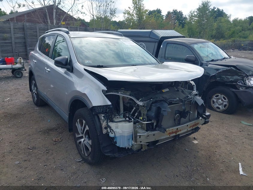 Photo of the 2017 TOYOTA RAV4 LE