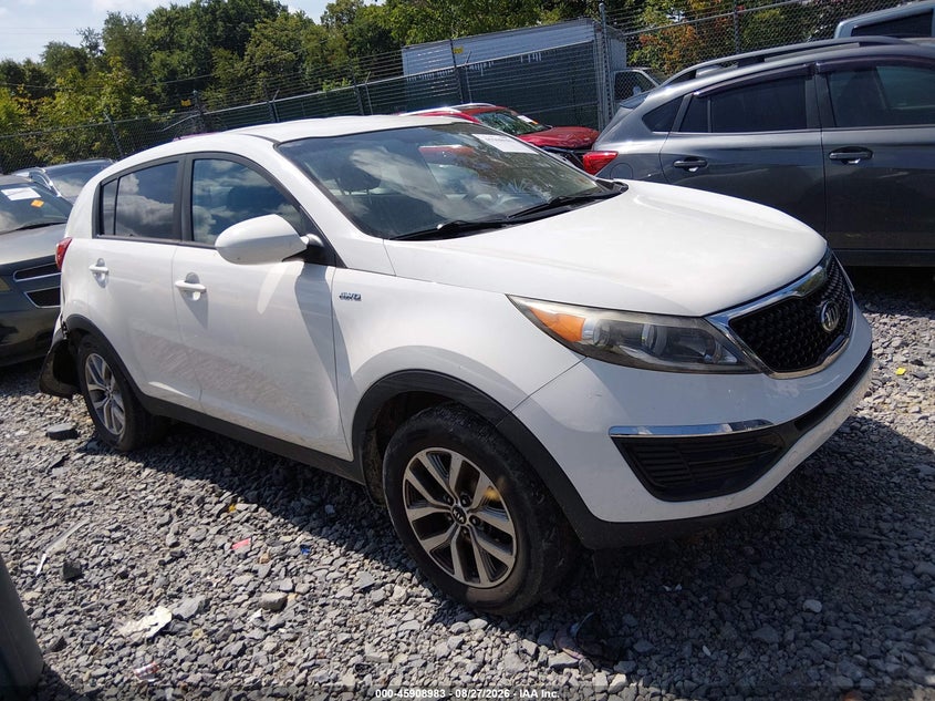 Photo of the 2016 KIA SPORTAGE LX