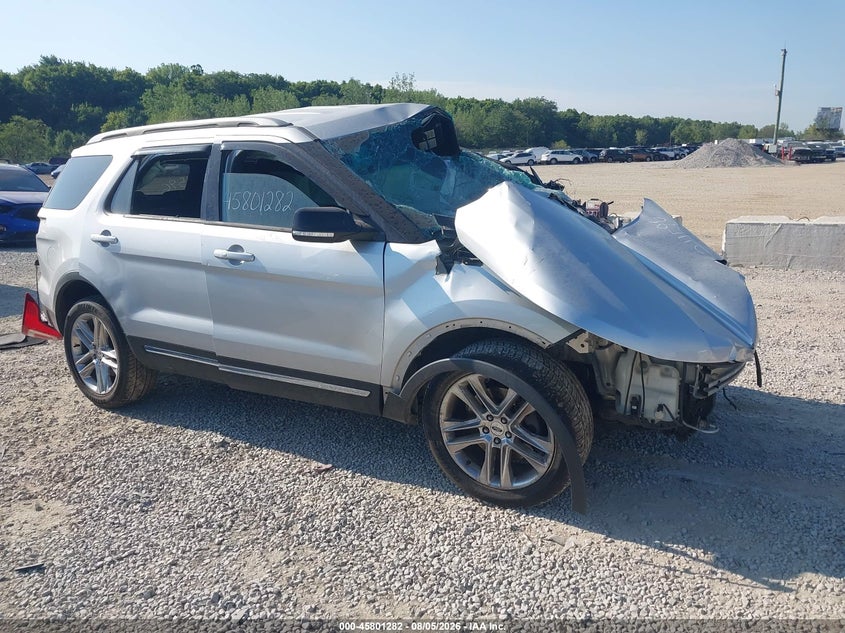 Photo of the 2016 FORD EXPLORER XLT