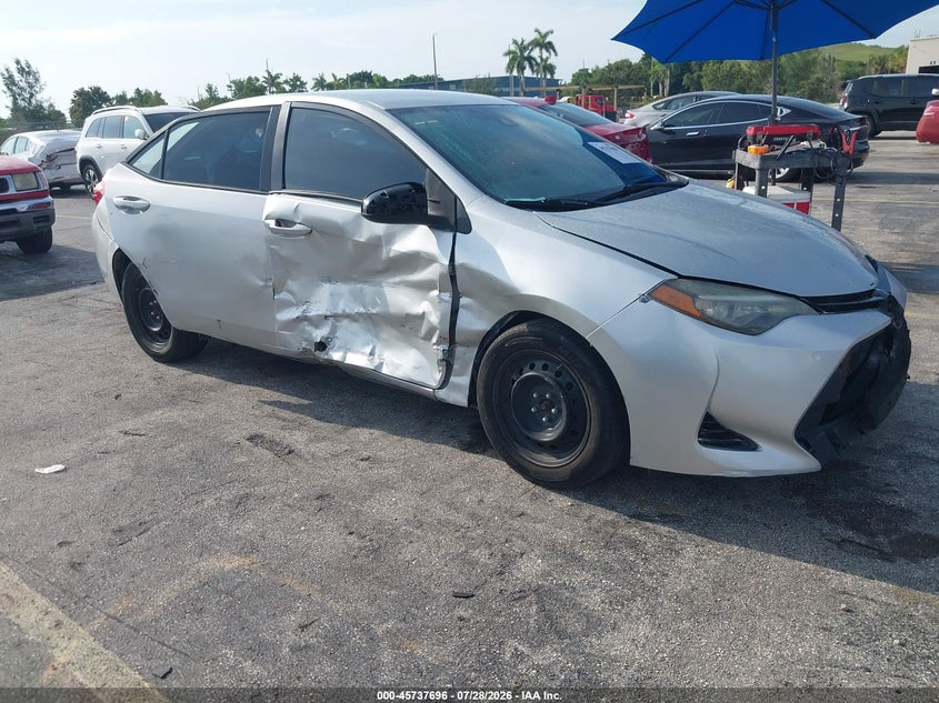 Photo of the 2018 TOYOTA COROLLA LE