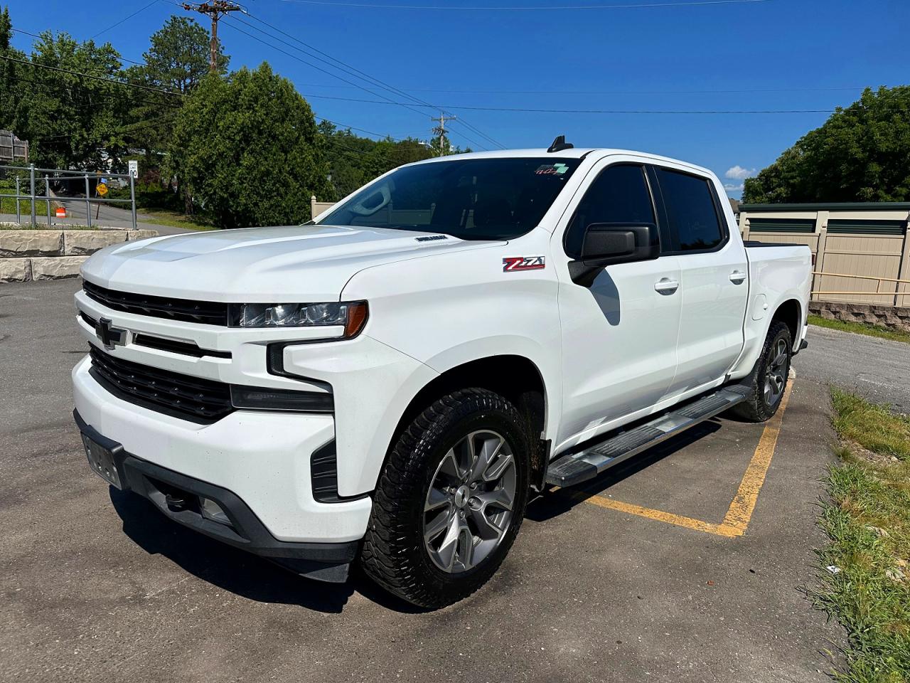 Photo of the 2021 CHEVROLET SILVERADO K1500 RST
