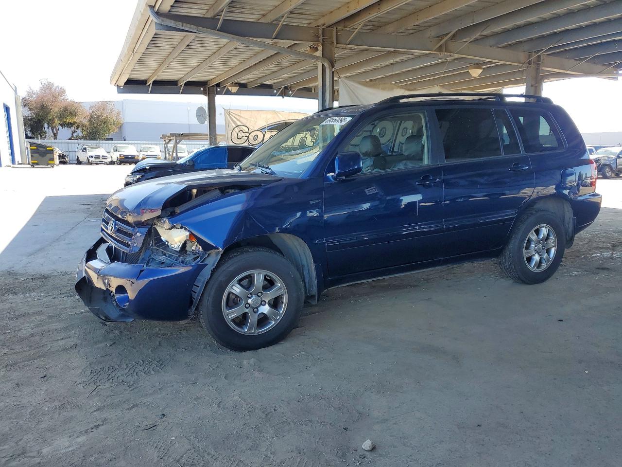 Photo of the 2005 TOYOTA HIGHLANDER BASE