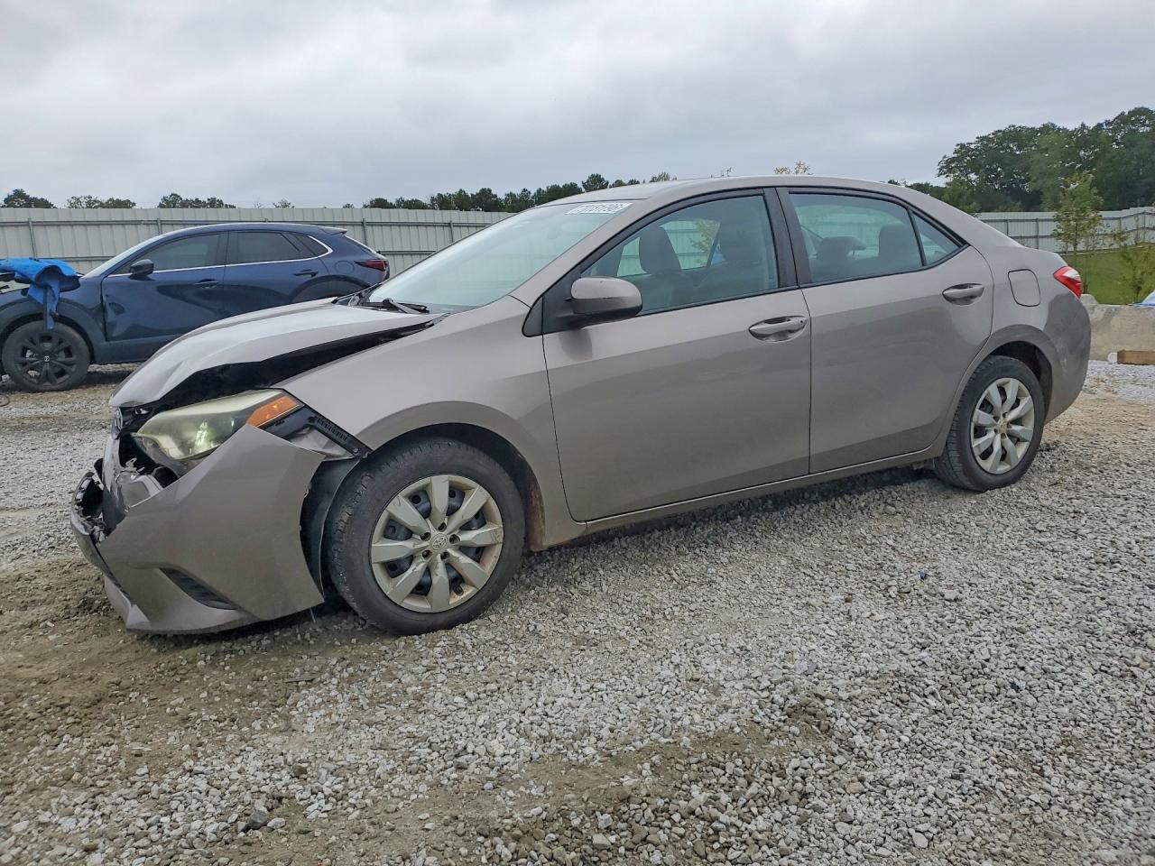 Photo of the 2016 TOYOTA COROLLA LE