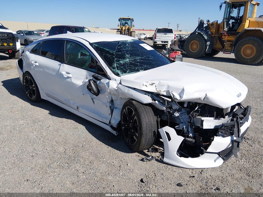 Photo of the 2022 KIA K5 GT-LINE
