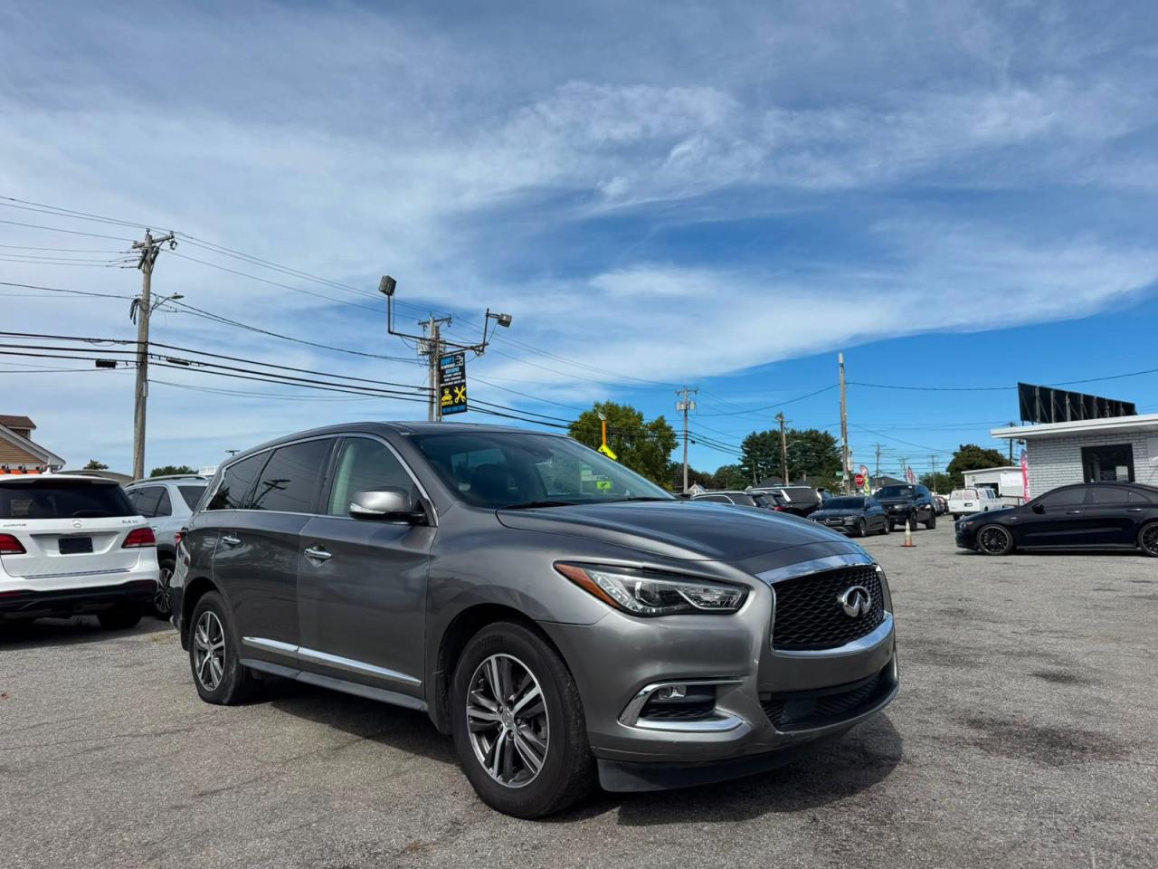 Photo of the 2019 INFINITI QX60 PURE