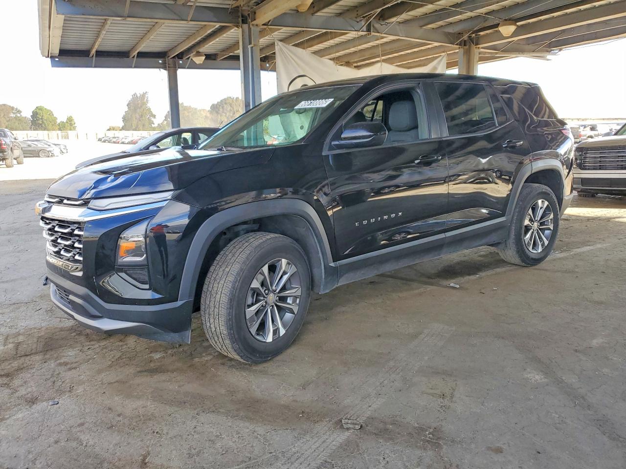 Photo of the 2025 CHEVROLET EQUINOX LT