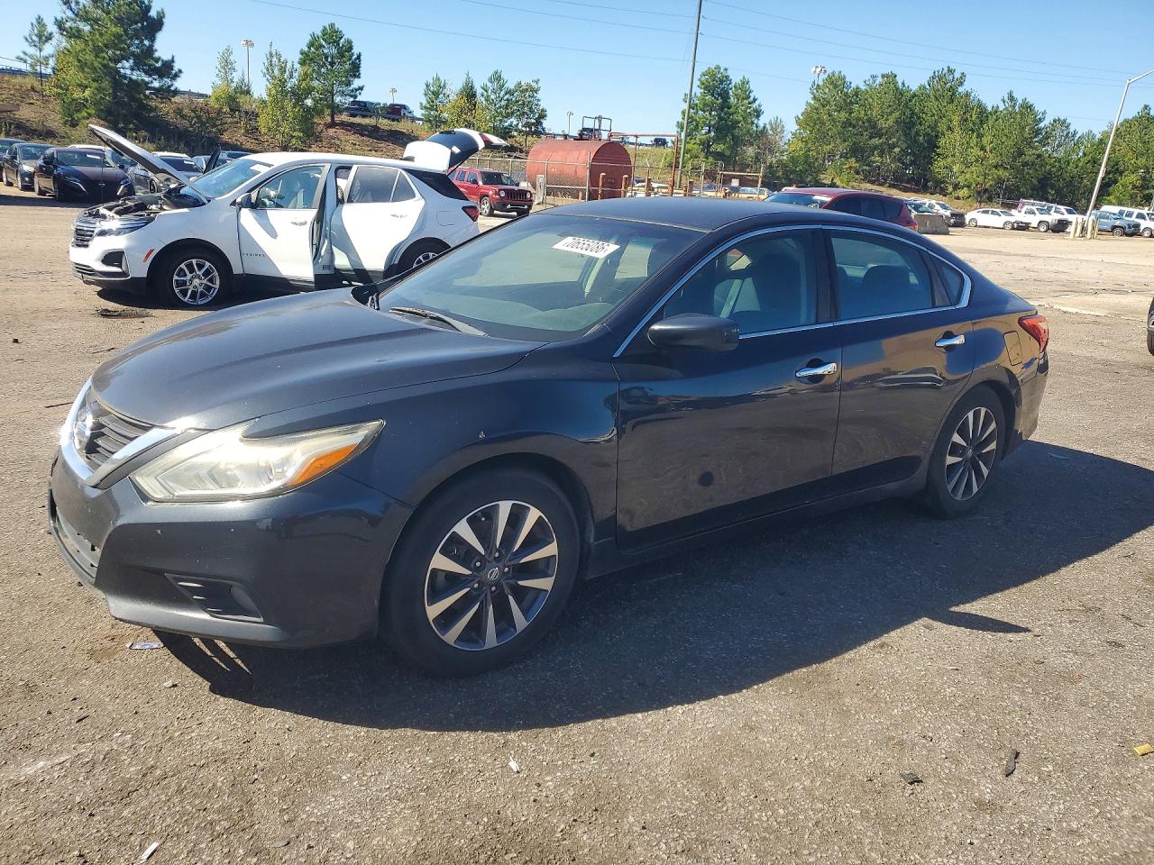 Photo of the 2017 NISSAN ALTIMA 2.5 SV