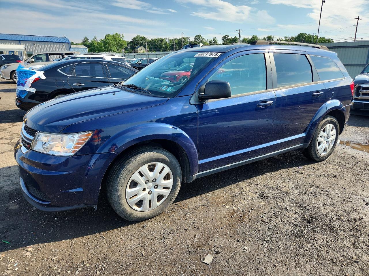 Photo of the 2017 DODGE JOURNEY SE