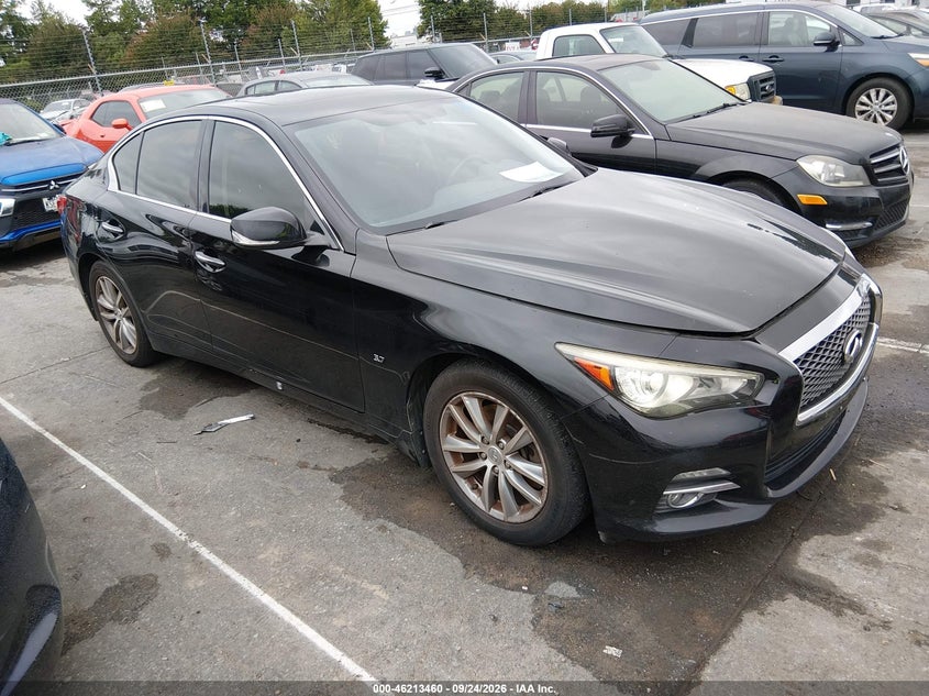 Photo of the 2015 INFINITI Q50 PREMIUM
