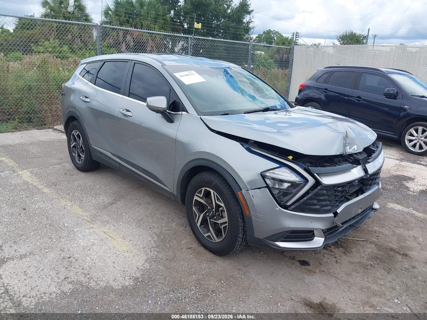Photo of the 2023 KIA SPORTAGE LX
