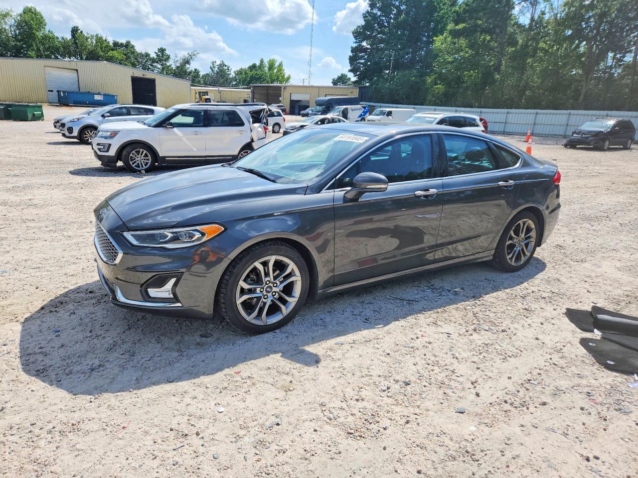 Photo of the 2020 FORD FUSION TITANIUM