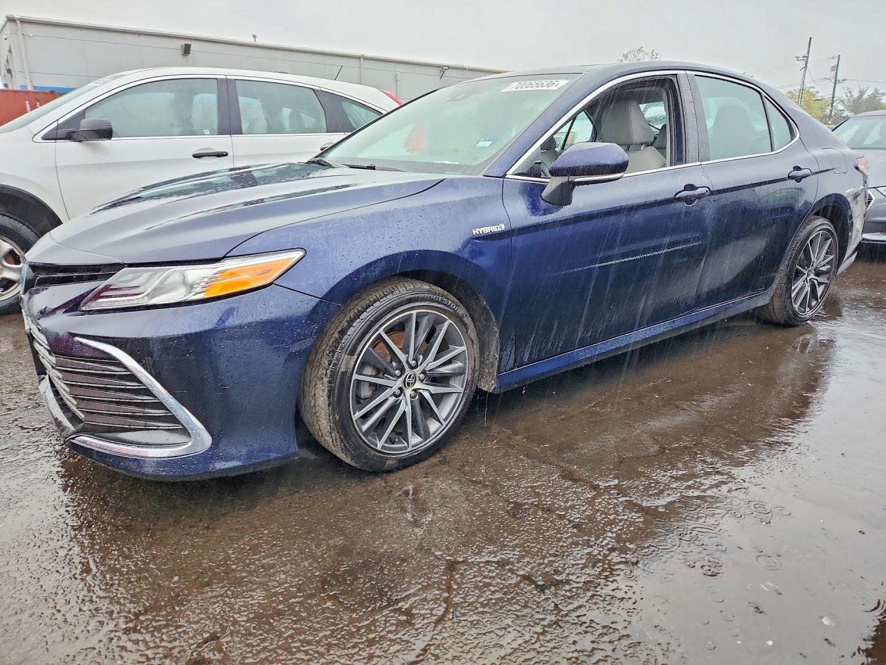 Photo of the 2021 TOYOTA CAMRY XLE