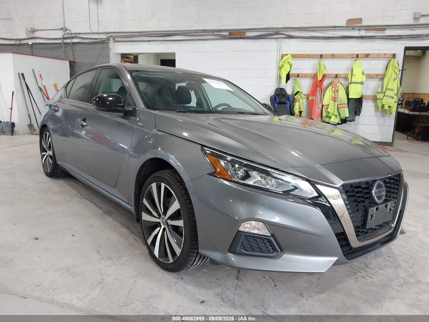 Photo of the 2020 NISSAN ALTIMA SR INTELLIGENT AWD